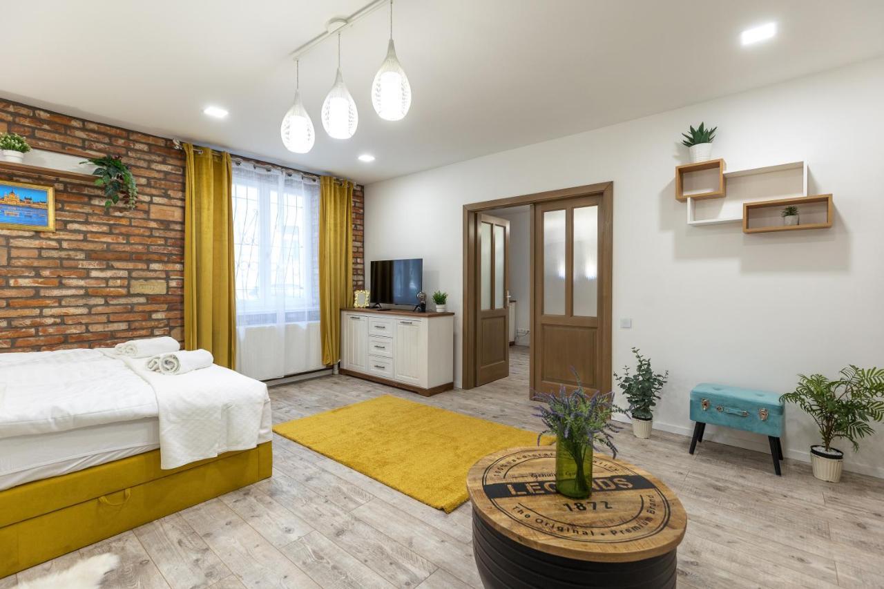 Riverside Luxury Budapest Exteriör bild
